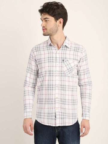 Men Checkered White Casual Slim Fit Shirt