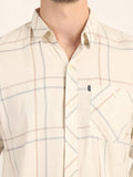 Men Printed Off White Casual Slim Fit Shirt