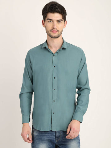 Men Solid Sea Green Casual Slim Fit Shirt